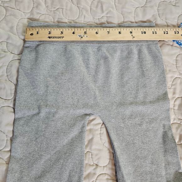 NWT Free People Seamless Bike Shorts Heather Gray Sz XS/S - Picture 4 of 8